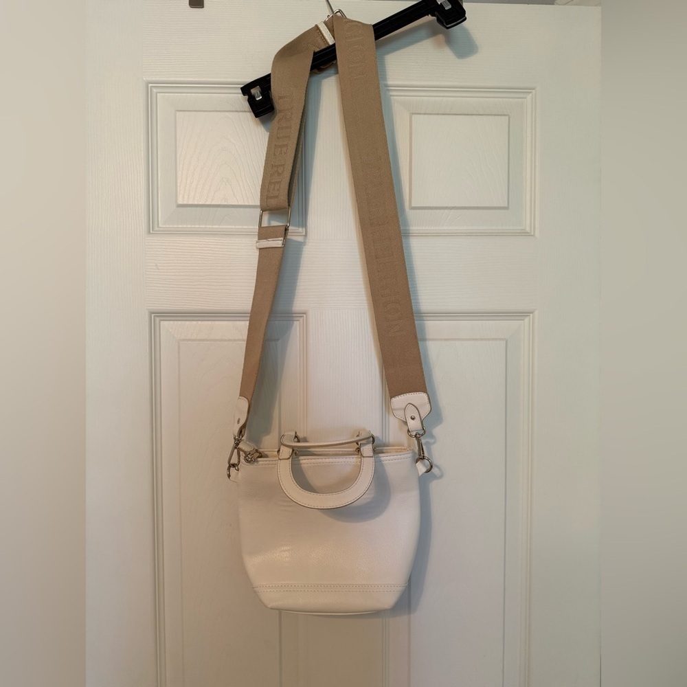 True Religion White and Tan Crossbody Bag - Picture 2 of 9